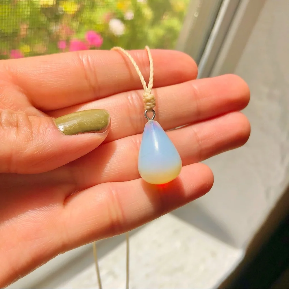 Whimsy Opalite Teardrop (Cream) Necklace/Choker - Picture 3 of 6